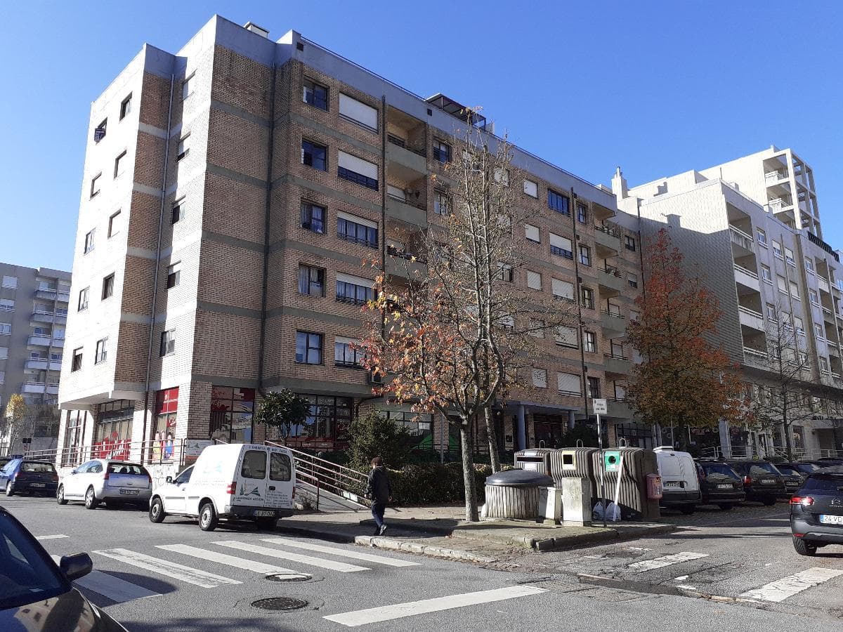 Apartamento T1 + Mobiliário · Águas Santas — imagem 16