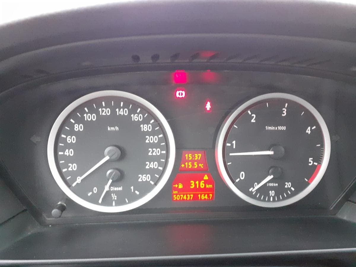 BMW 520 D — image 13