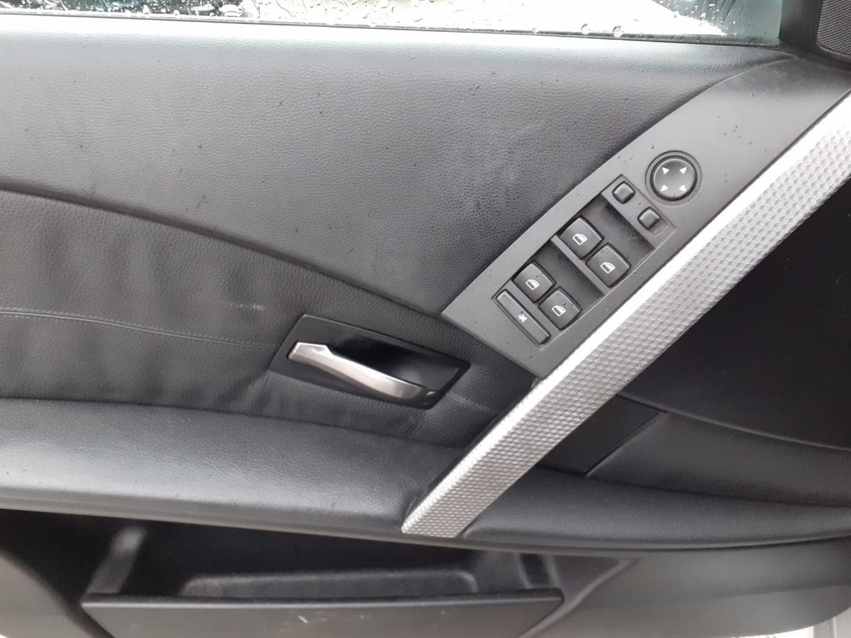 BMW 520 D — image 9