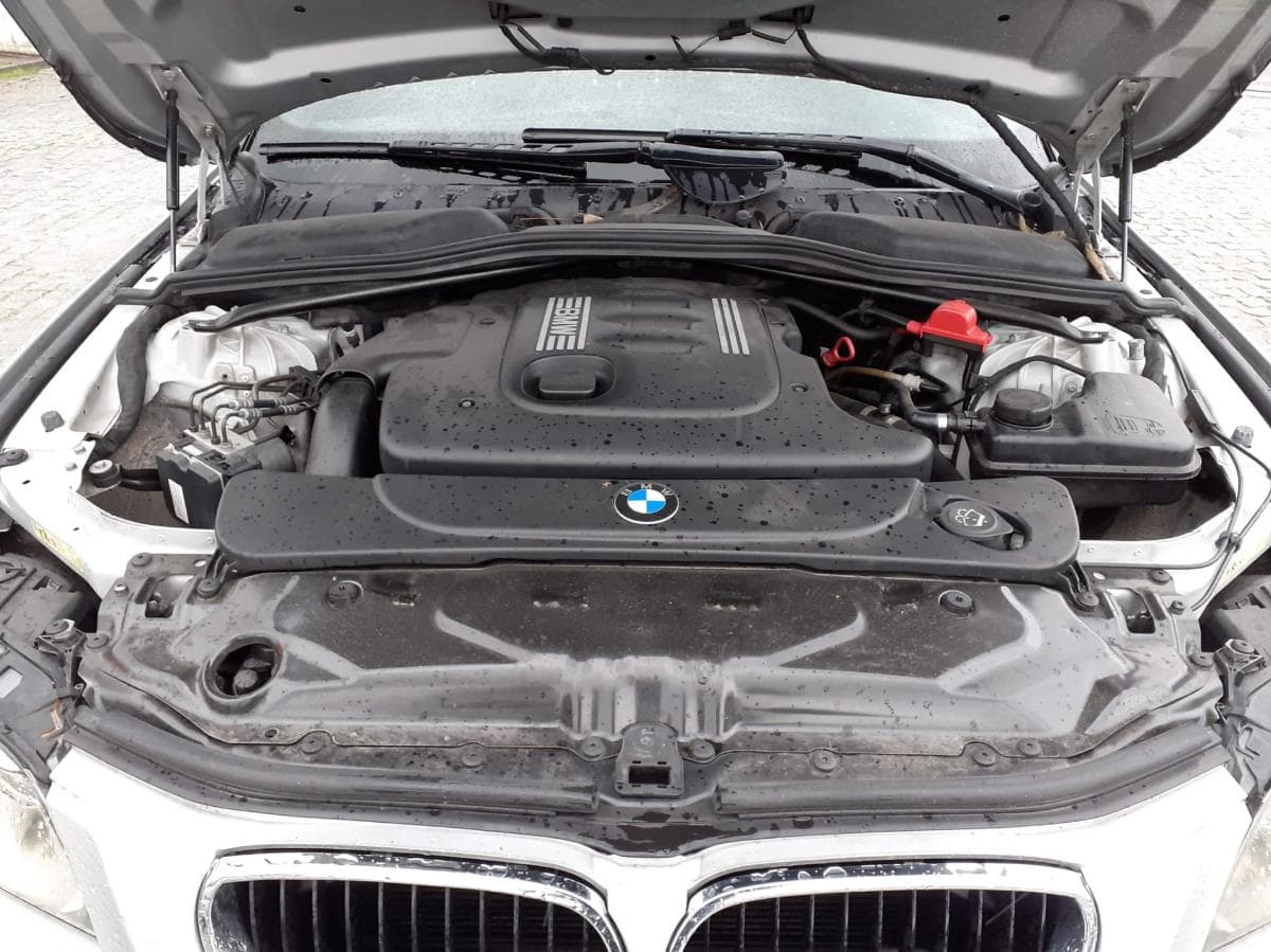 BMW 520 D — image 18