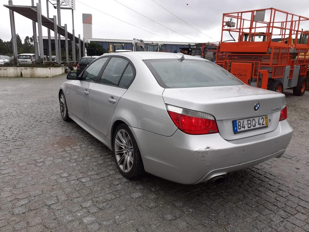 BMW 520 D — image 6