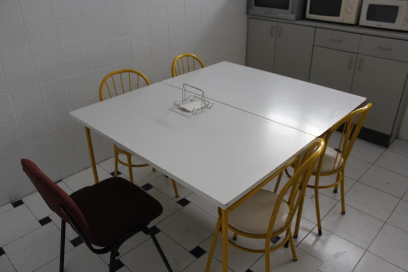 Material e Mobiliário de Escritório · Eq. Informático · Estanteria — imagem 11