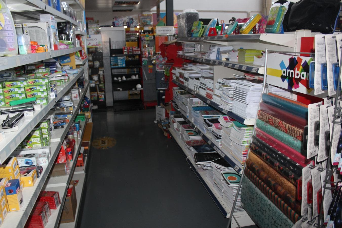 Material e Mobiliário de Escritório · Eq. Informático · Estanteria — imagem 85