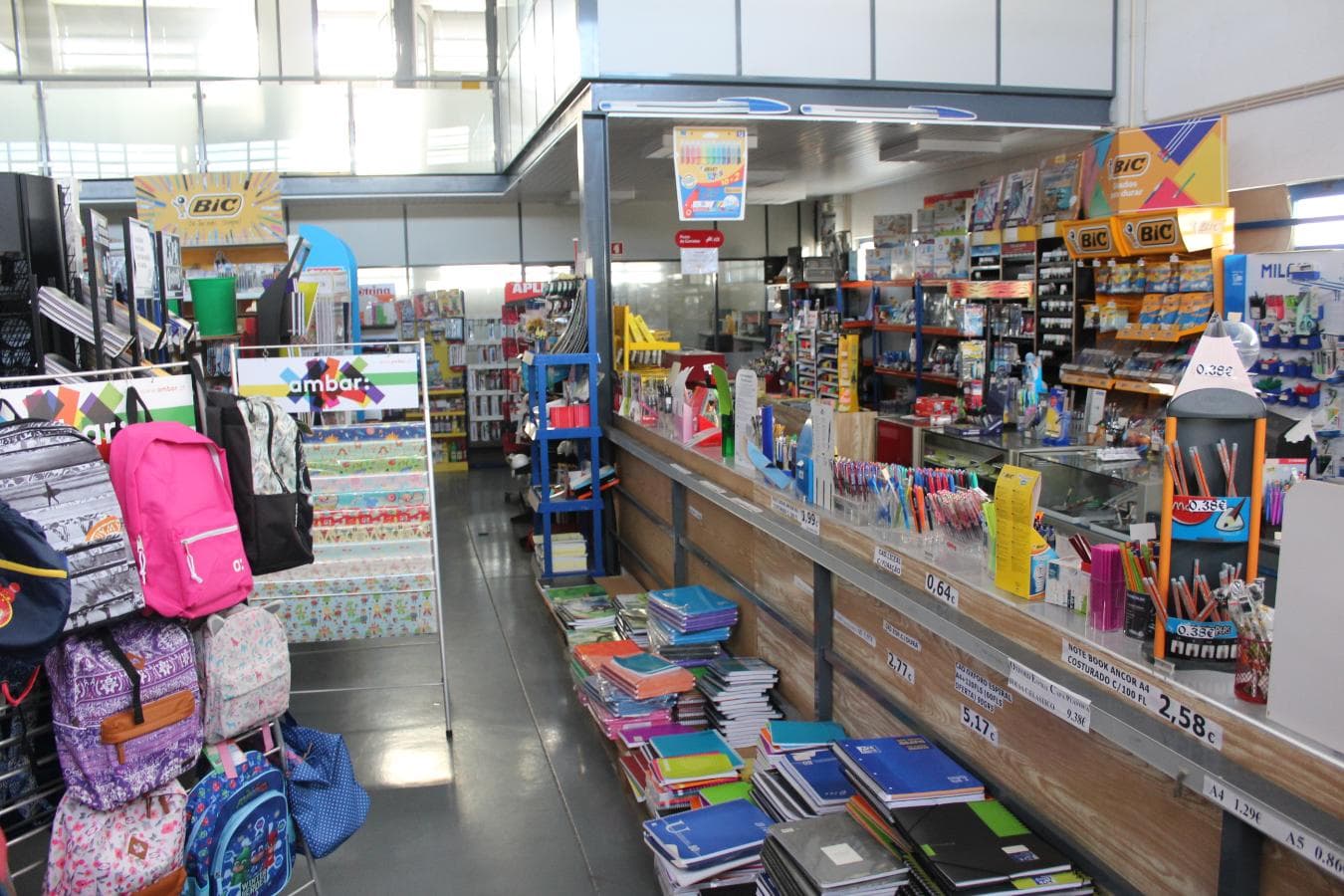 Material e Mobiliário de Escritório · Eq. Informático · Estanteria — imagem 112