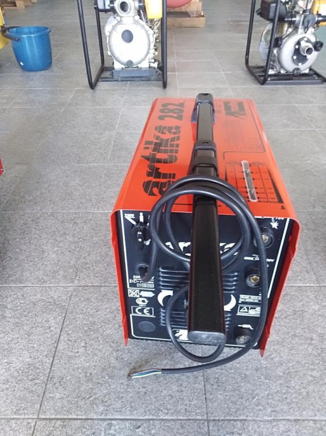 Machine de soudage ·