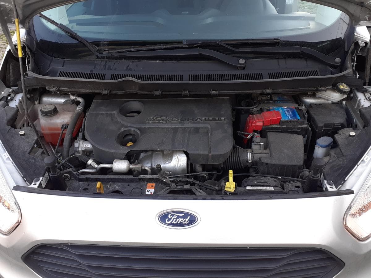Ford Transit Courrier 1.6 TDCI — imagem 15