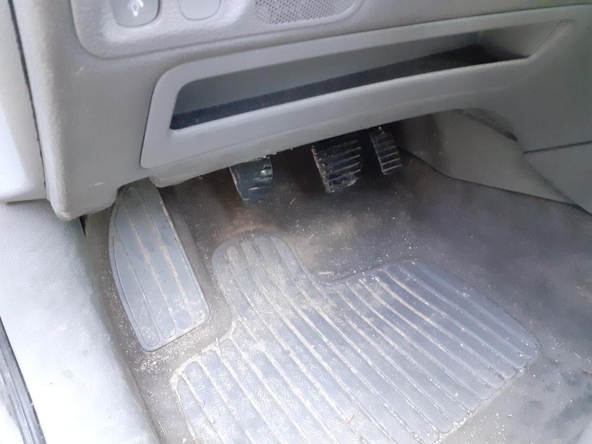 Renault Laguna 1.9 DCI — imagem 8