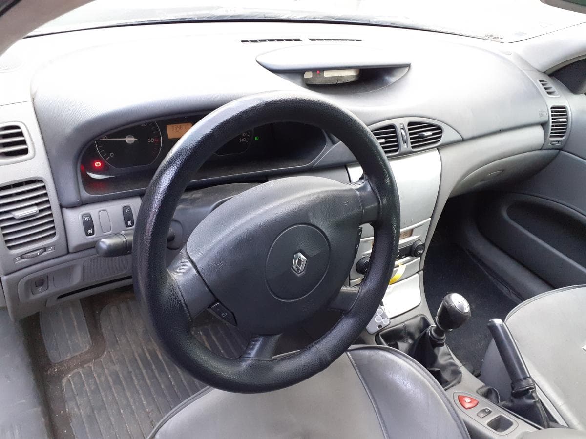 Renault Laguna 1.9 DCI — imagem 10
