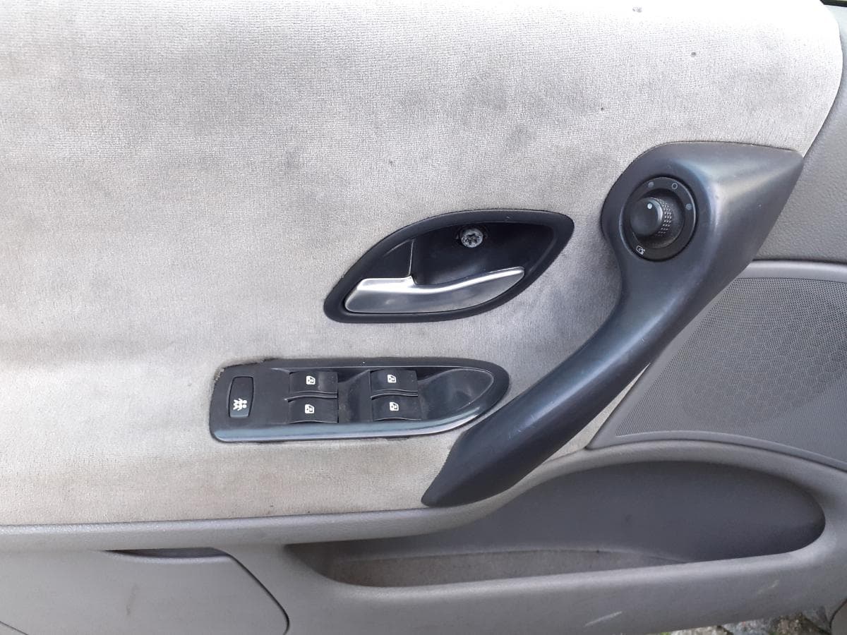 Renault Laguna 1.9 DCI — imagem 9