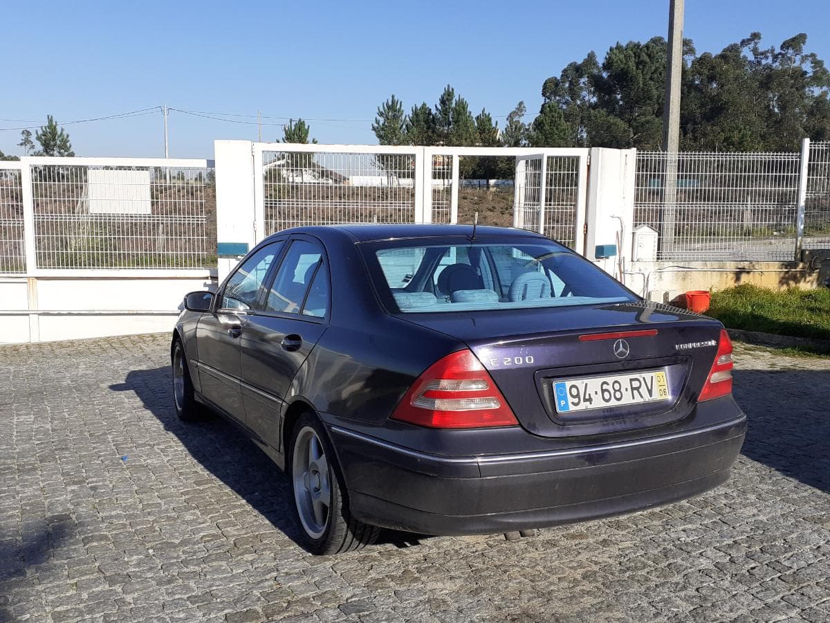 Mercedes-Benz C200 Kompressor — imagem 4