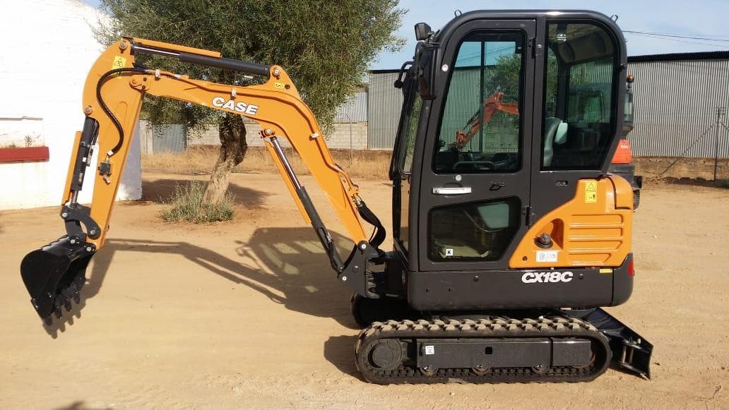 Miniexcavadora Case CX18C — image 5