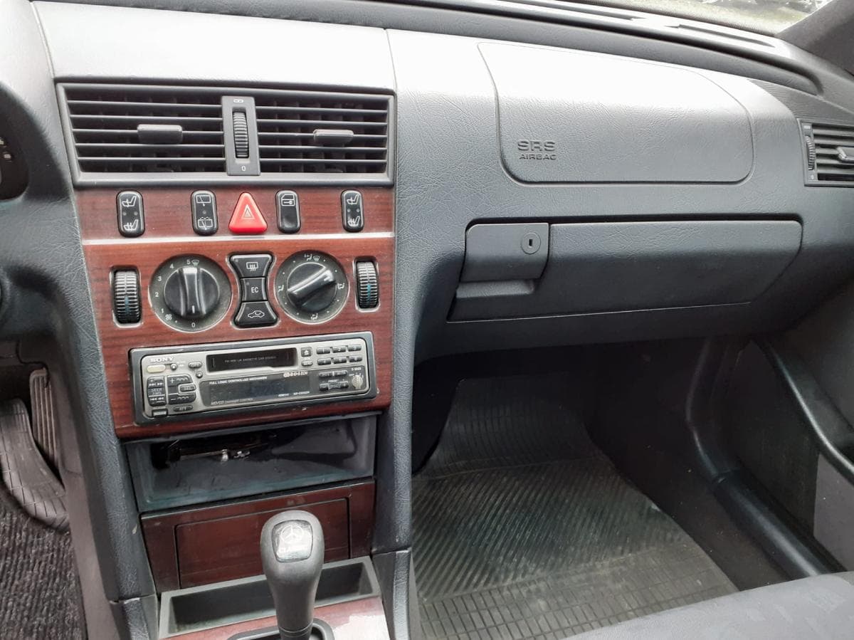 Mercedes-Benz C 220 — imagen 13