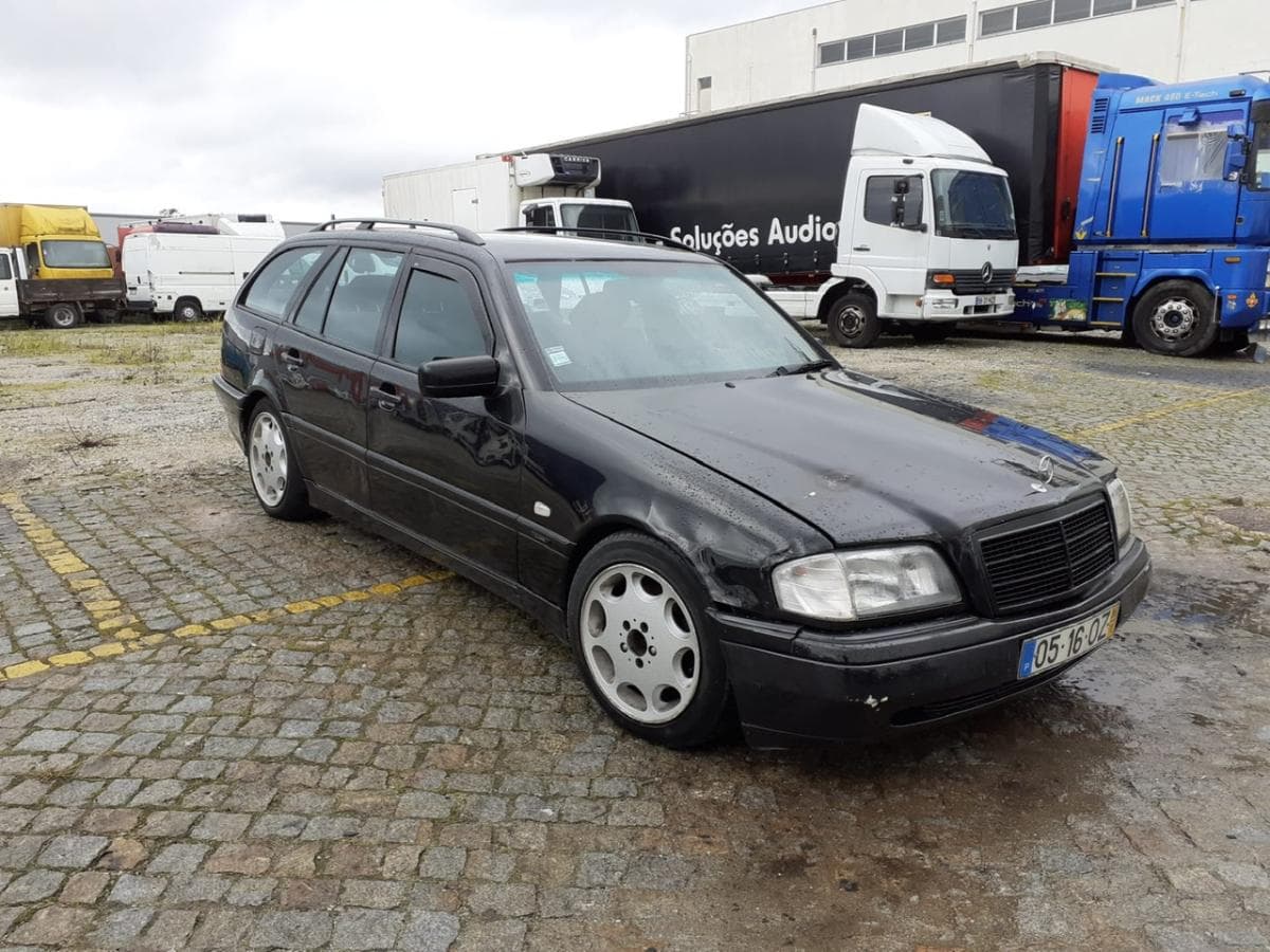 Mercedes-Benz C 220 — imagen 3