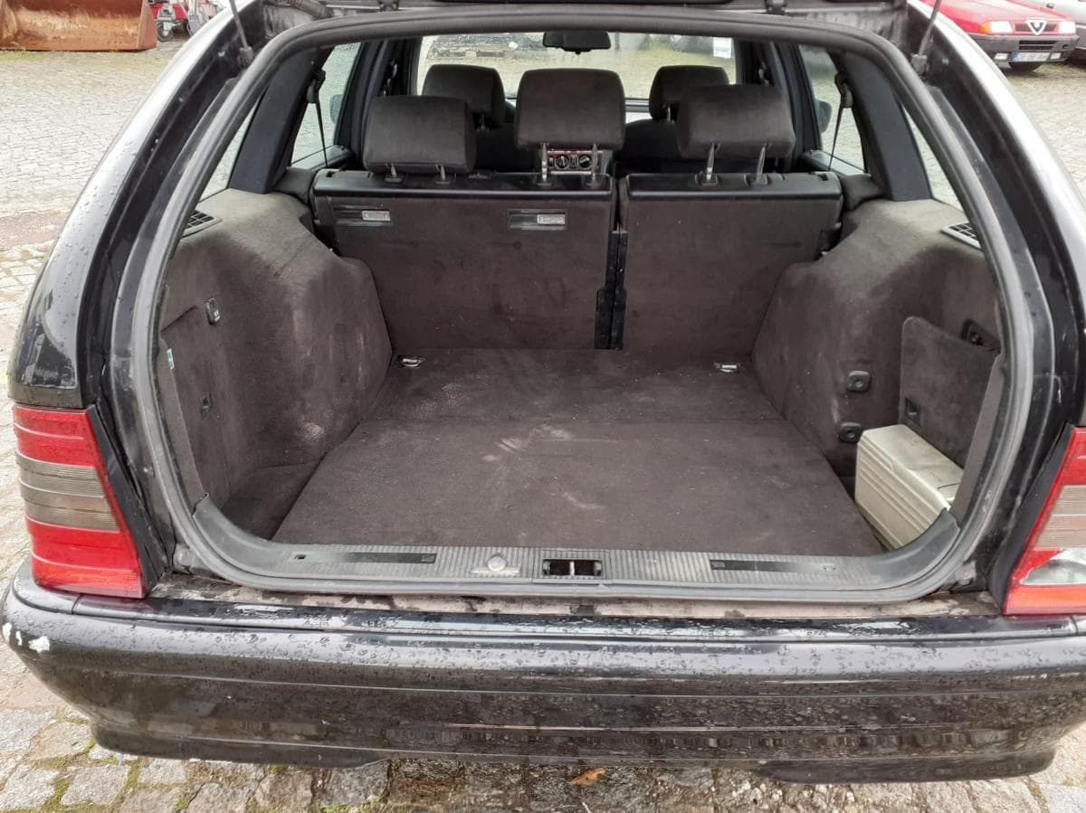 Mercedes-Benz C 220 — imagen 18