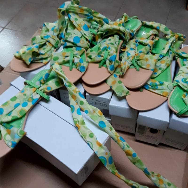 Sortido de modelos zapatos senora / nino — imagem 24
