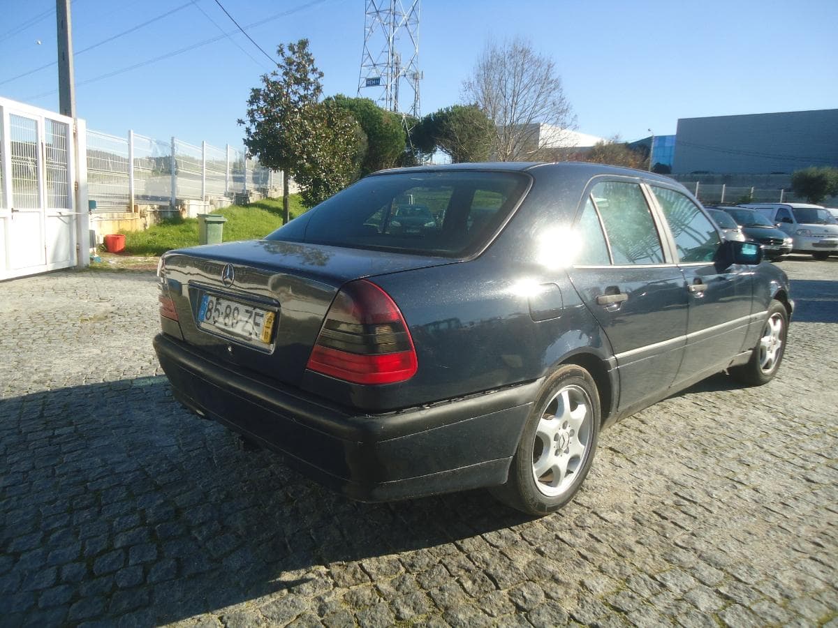 Mercedes-Benz C250 Turbo Diesel — imagen 4