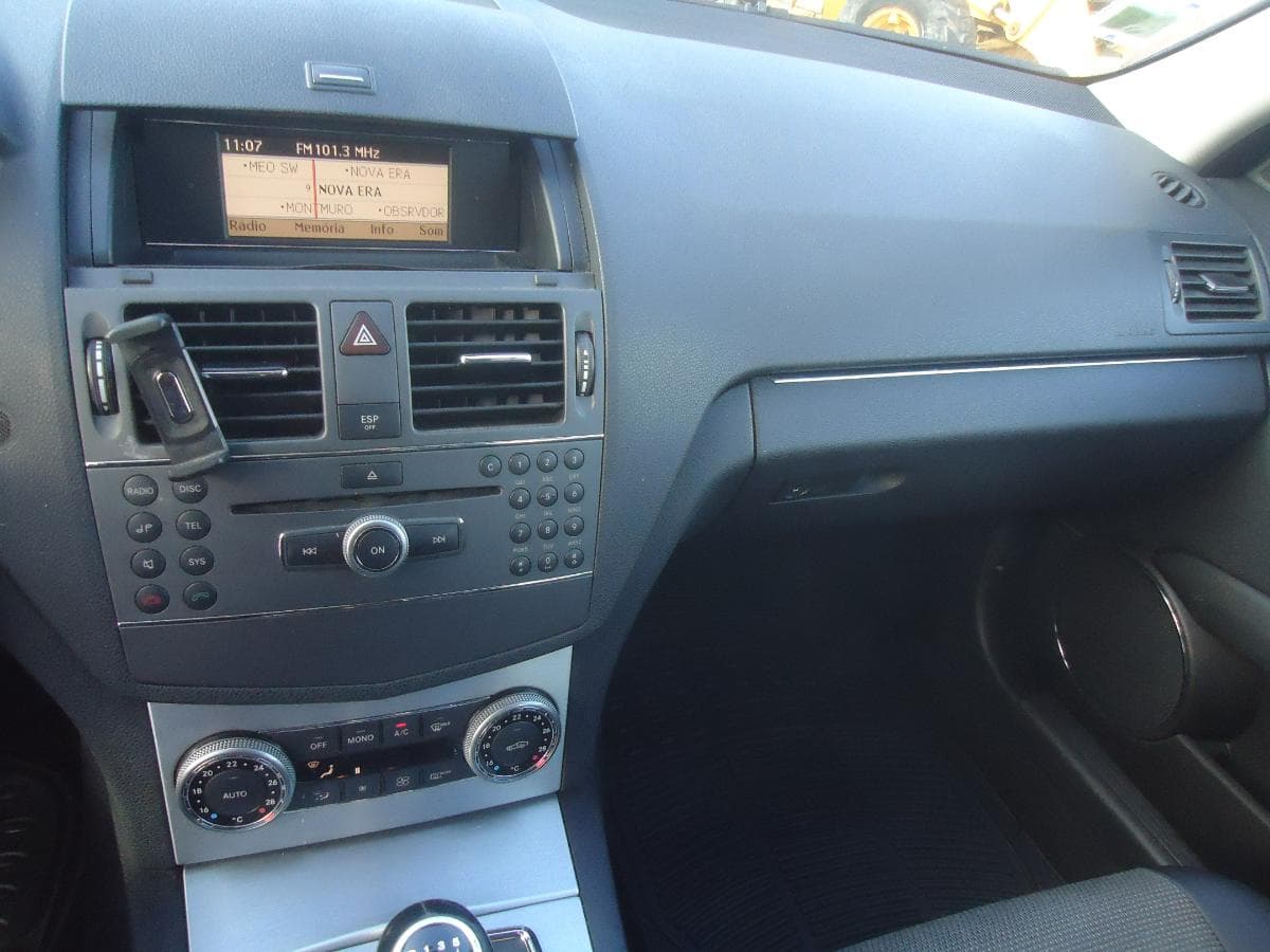 Mercedes-Benz C 220 CDI — image 12