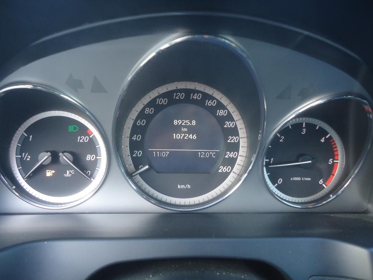 Mercedes-Benz C 220 CDI — image 11