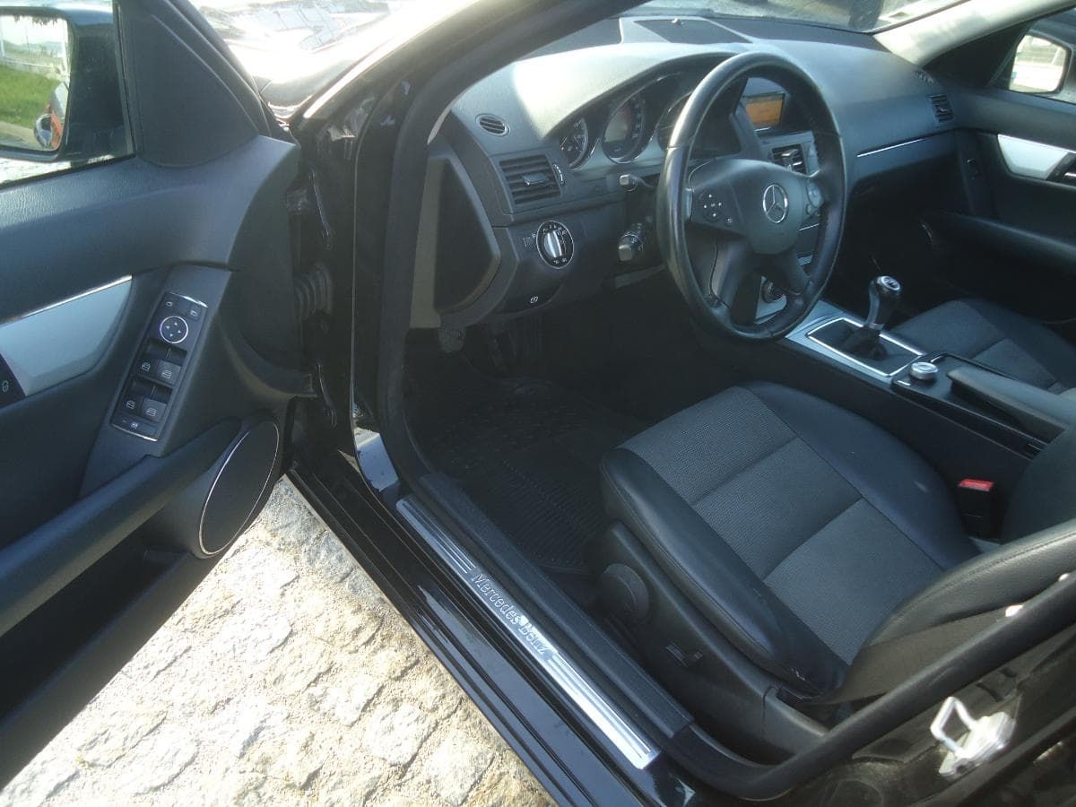 Mercedes-Benz C 220 CDI — image 7