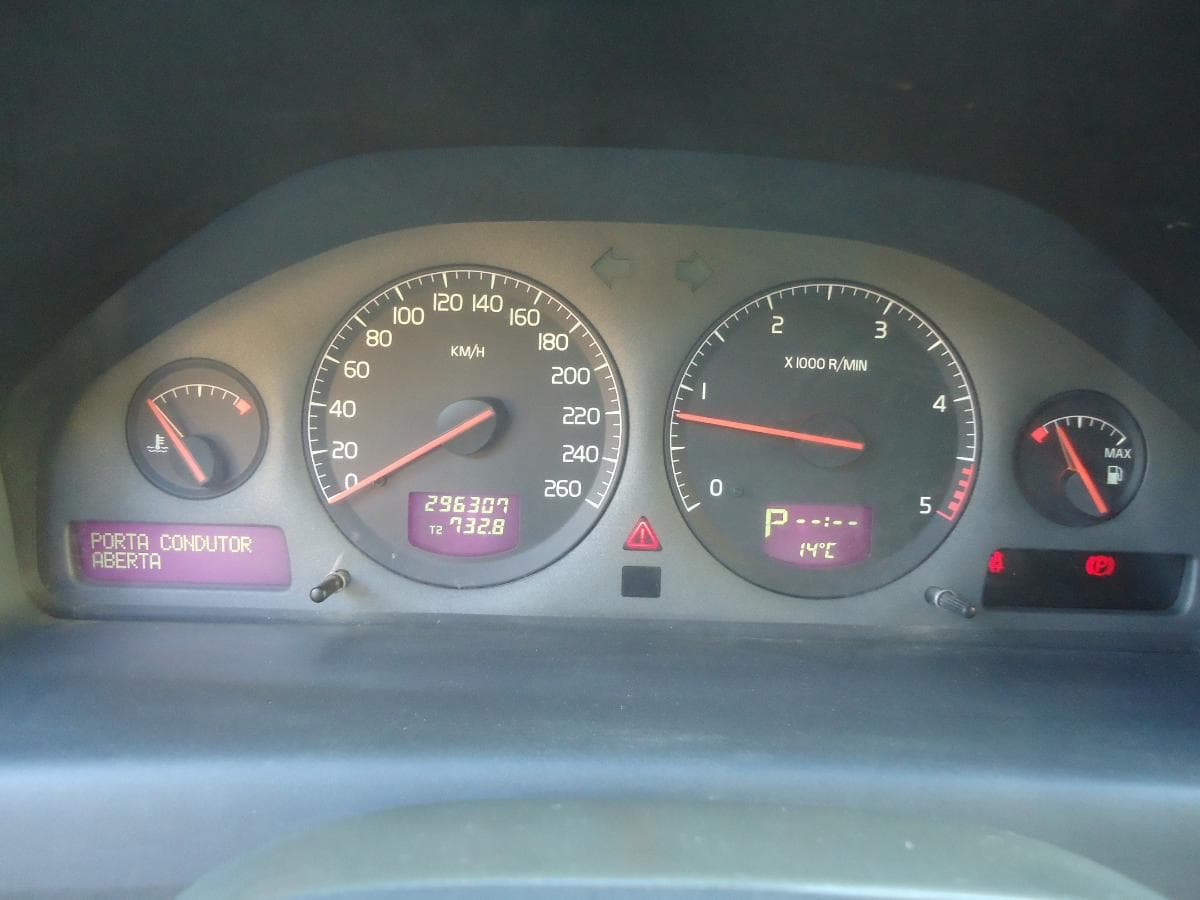 Volvo XC 70 · Ano 2003 — image 12