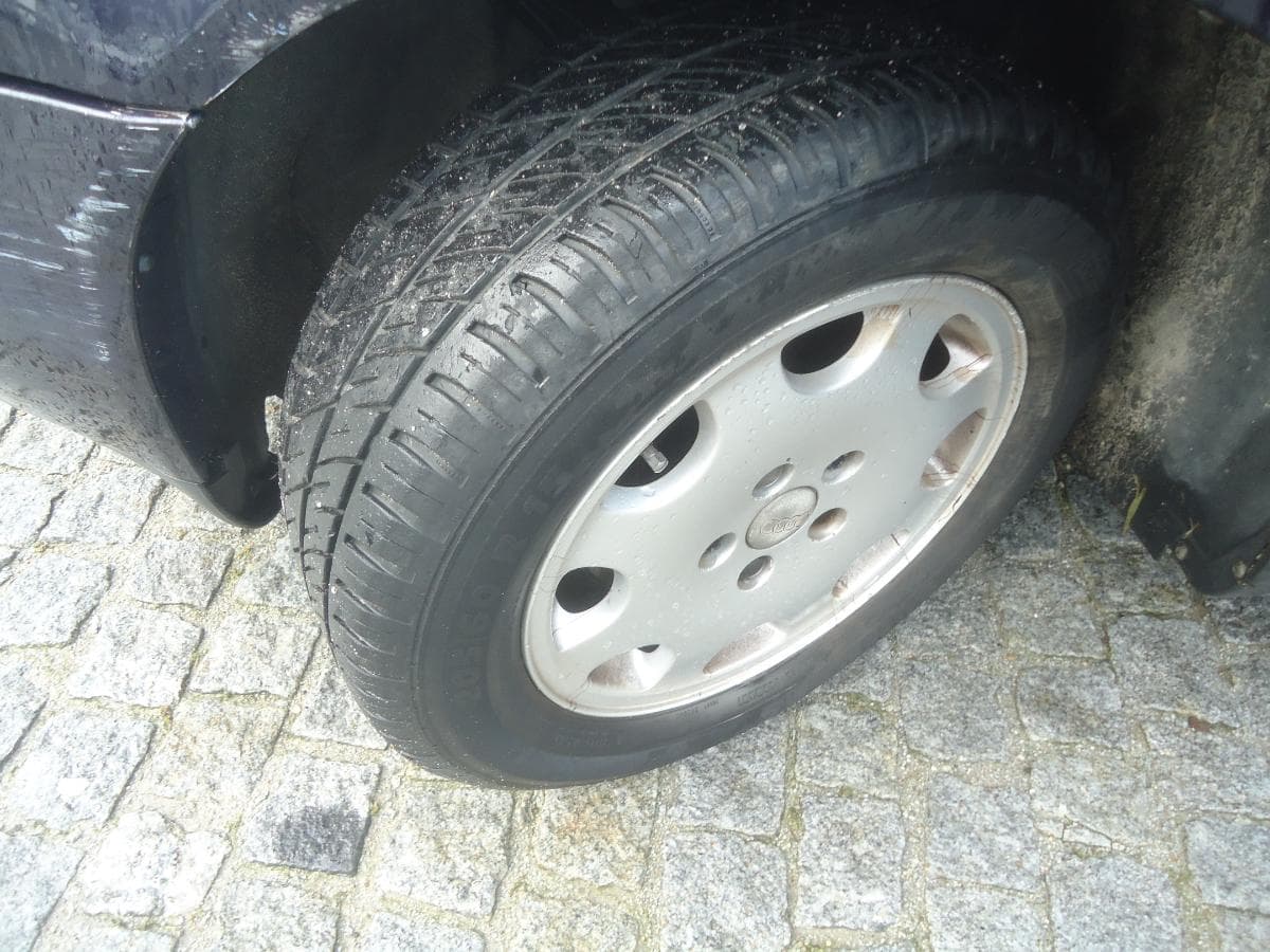 Audi A4 1.8 — image 18