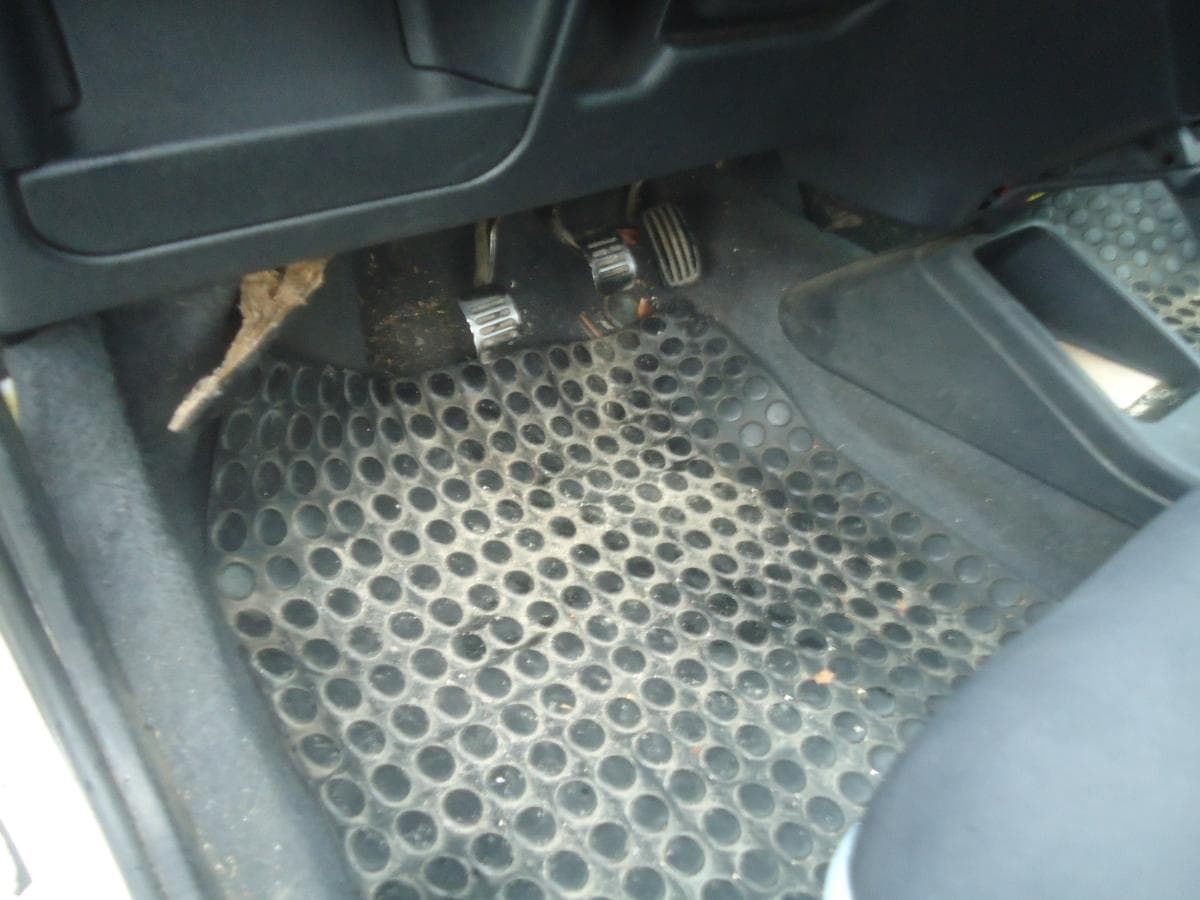 Peugeot 106 1.1 — imagem 8