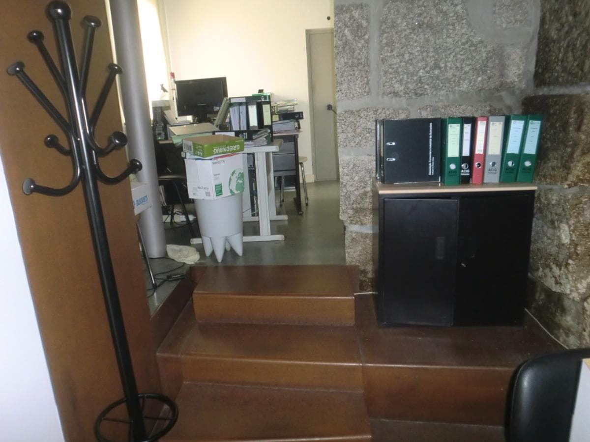 Edifício + Equipamentos + Serigrafias · Guimarães — imagem 38