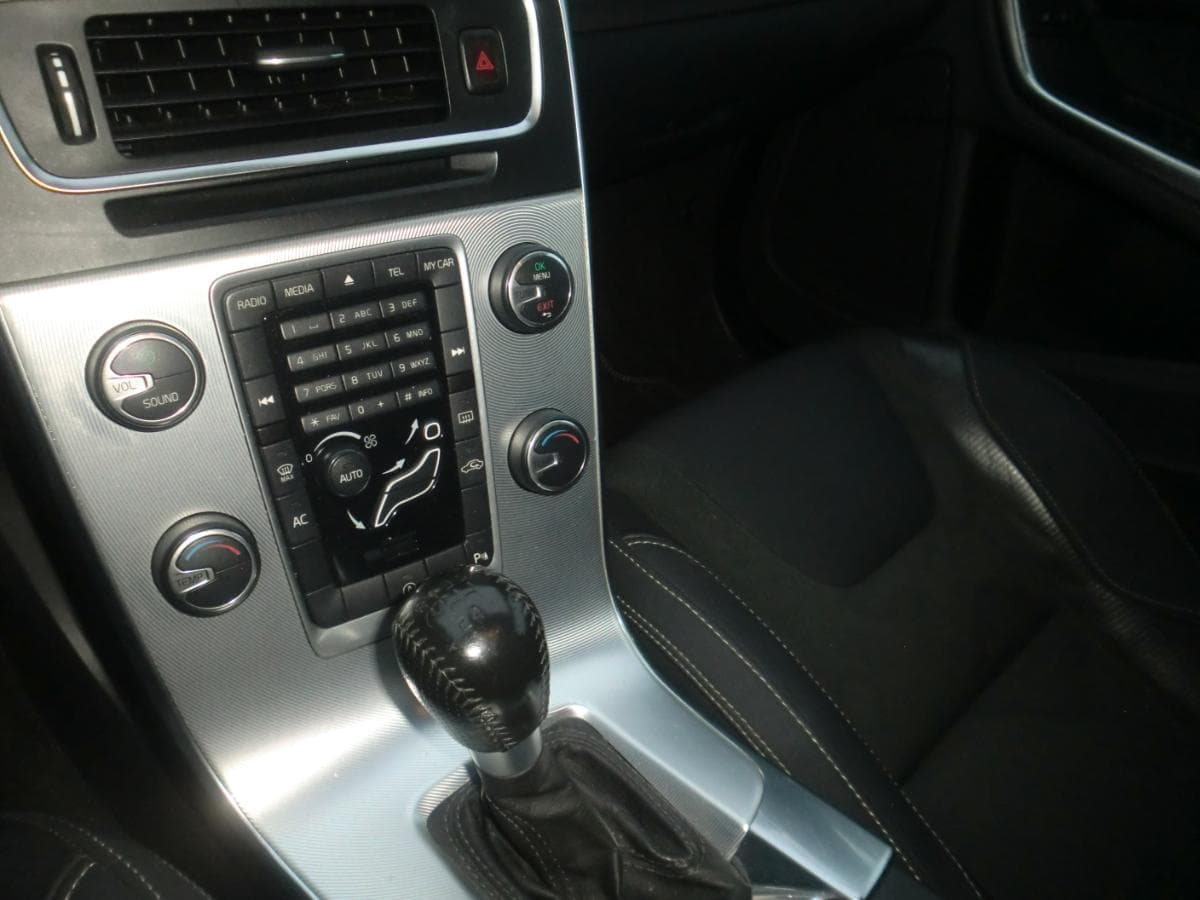VOLVO V60 — imagen 5