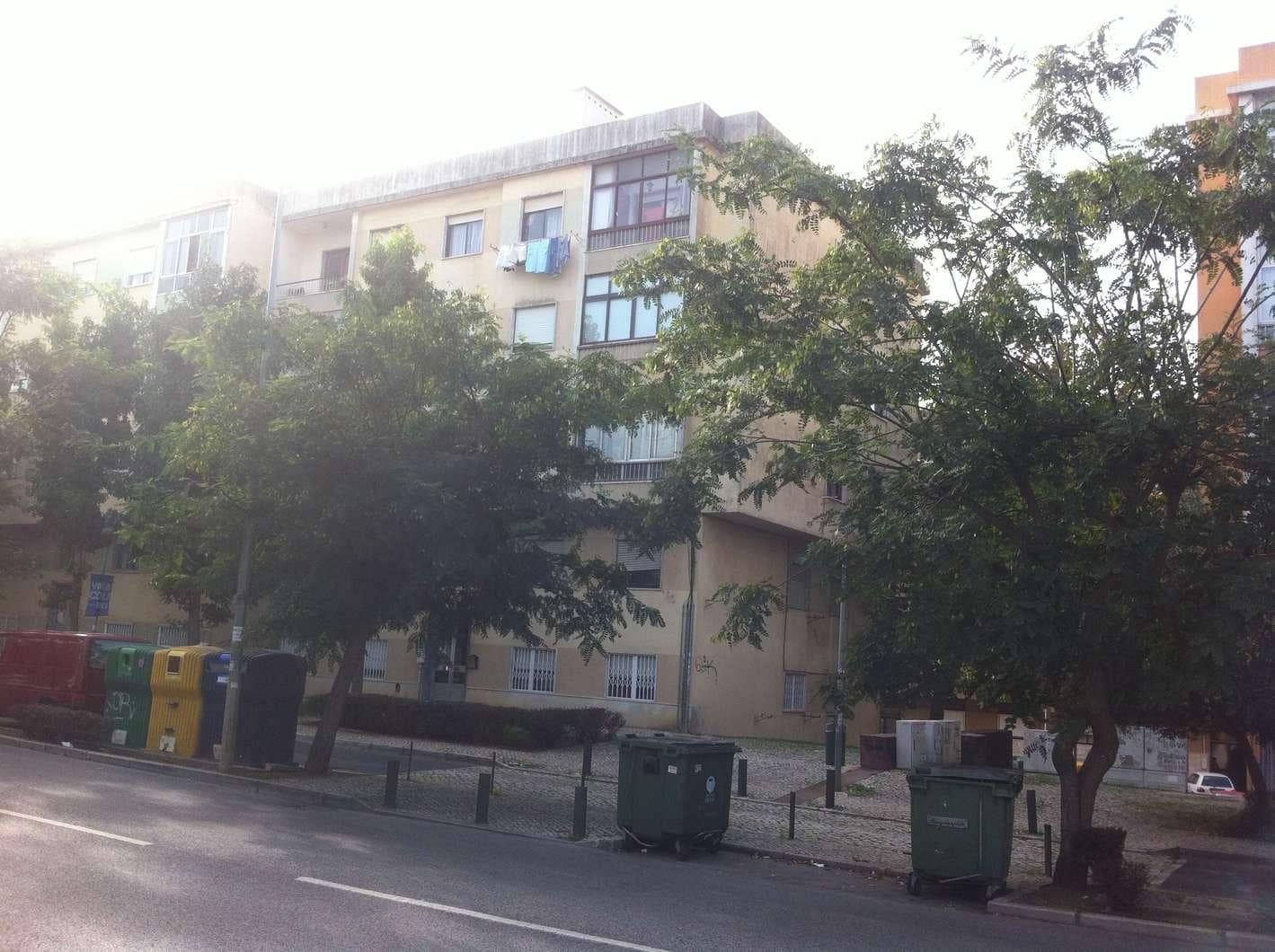 IMOVEL - Prédio Urbano - Fracção Autónoma designada pela letra "G" destinada a habitação tipologia T1 no rés- ... — imagen 1