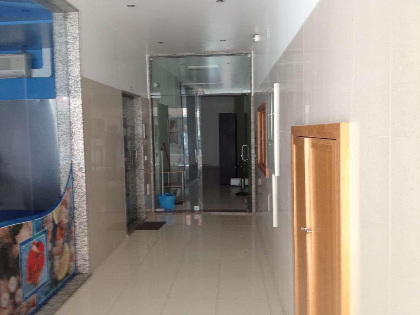 IMOVEL - Prédio Urbano - Fração Autónoma "A" - Loja no rés-do-chão direito com 61,32m2, destinado a comércio ... — image 4