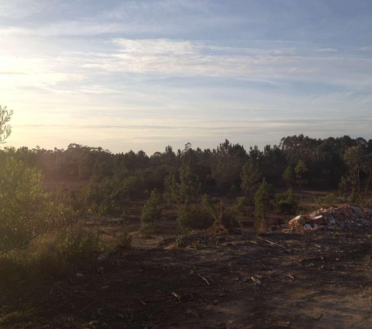 IMOVEL - Prédio Urbano - Parcela de terreno para construção urbana com 63.600m2. Sito no Lugar de Marco da Lé ... — image 1