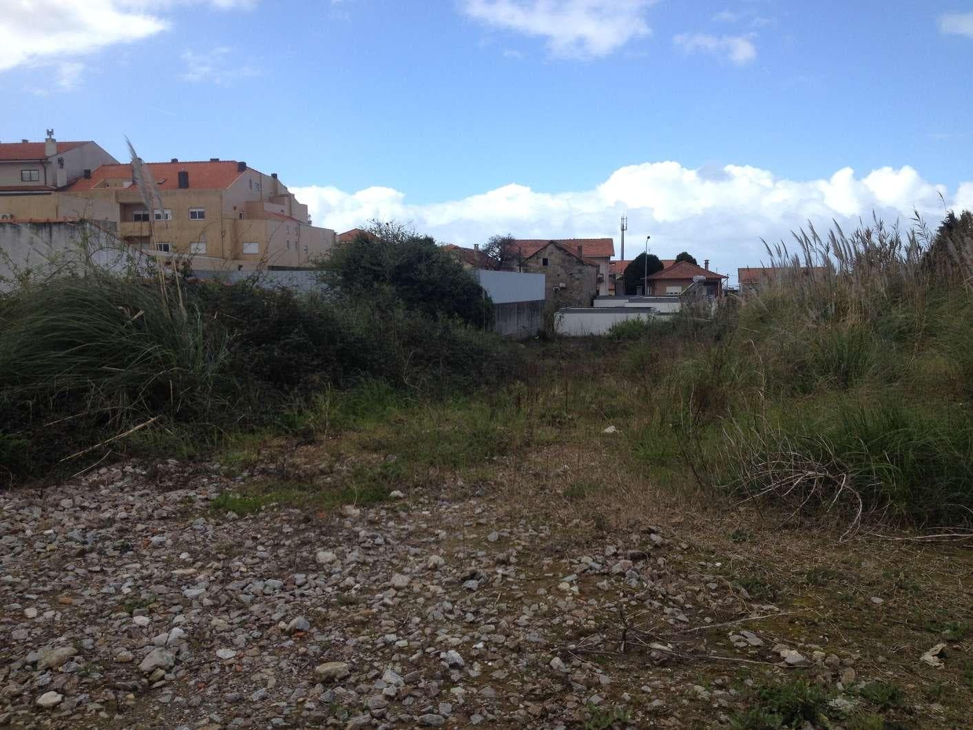 IMOVEL - Prédio Urbano - Armazém para recolha de materiais de 1 pavimento com 370m2. Sito em Lugar do Maninho ... — image 5