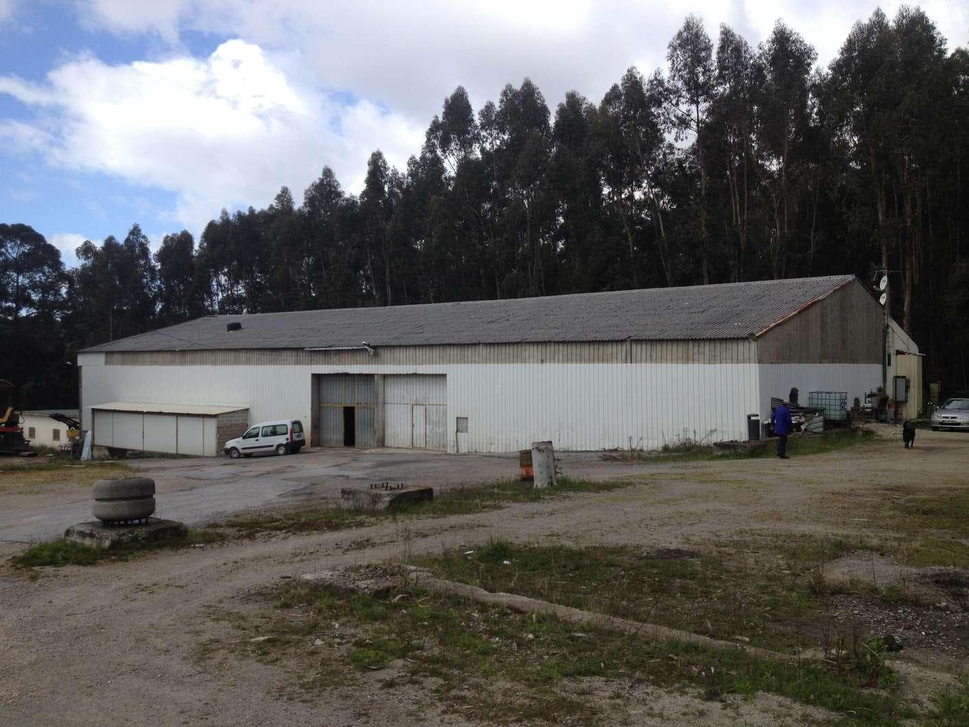 IMOVEL - Prédio Urbano - Armazém para recolha de materiais de 1 pavimento com 370m2. Sito em Lugar do Maninho ... — image 6