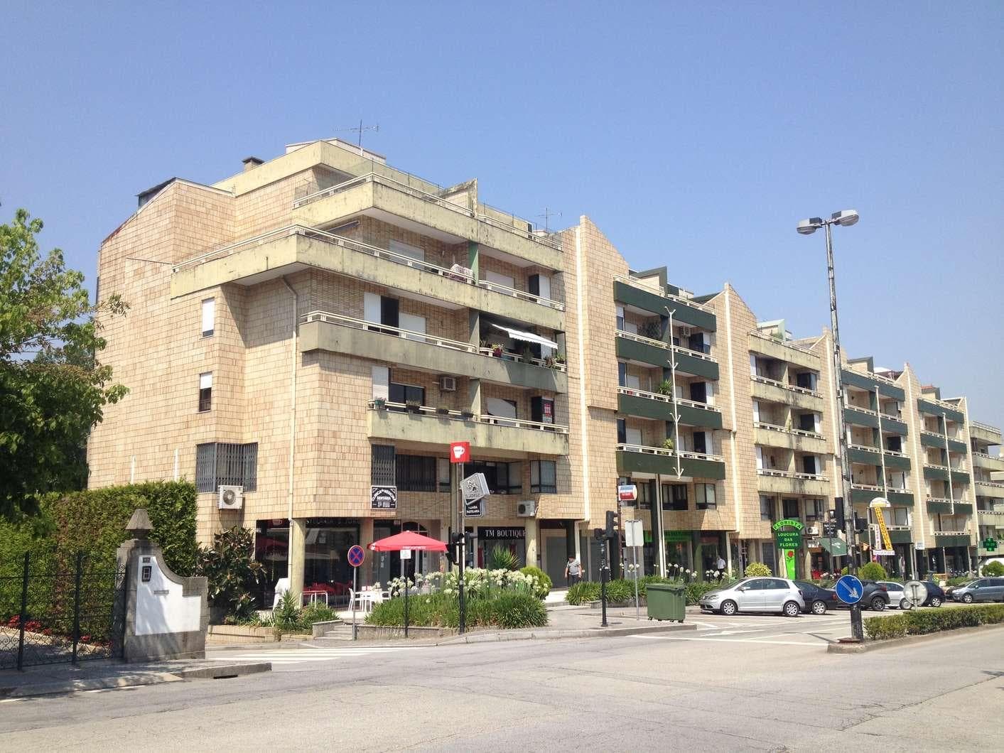 IMOVEL - Prédio Urbano - Fração Autónoma "CJ" - Garagem na cave com 17,5m2, localizada a Norte da Fração "CI" ... — imagen 1