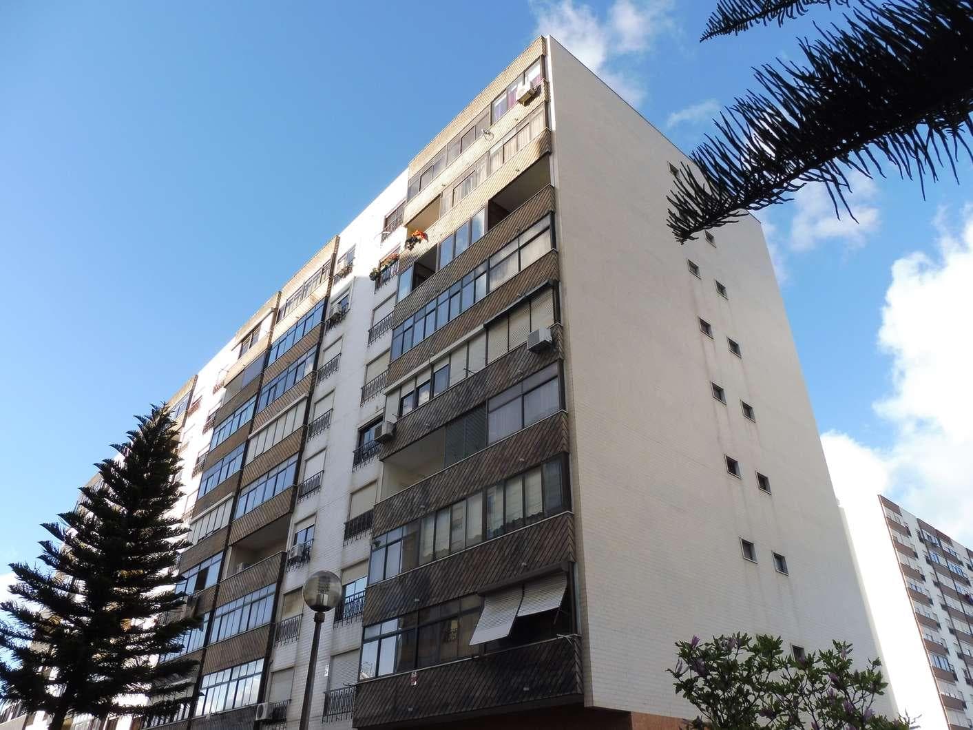 IMOVEL - Prédio Urbano - Fração Autónoma "P" - Habitação com 75m2, tipologia T1, no quinto andar esquerdo. Si ... — imagen 1