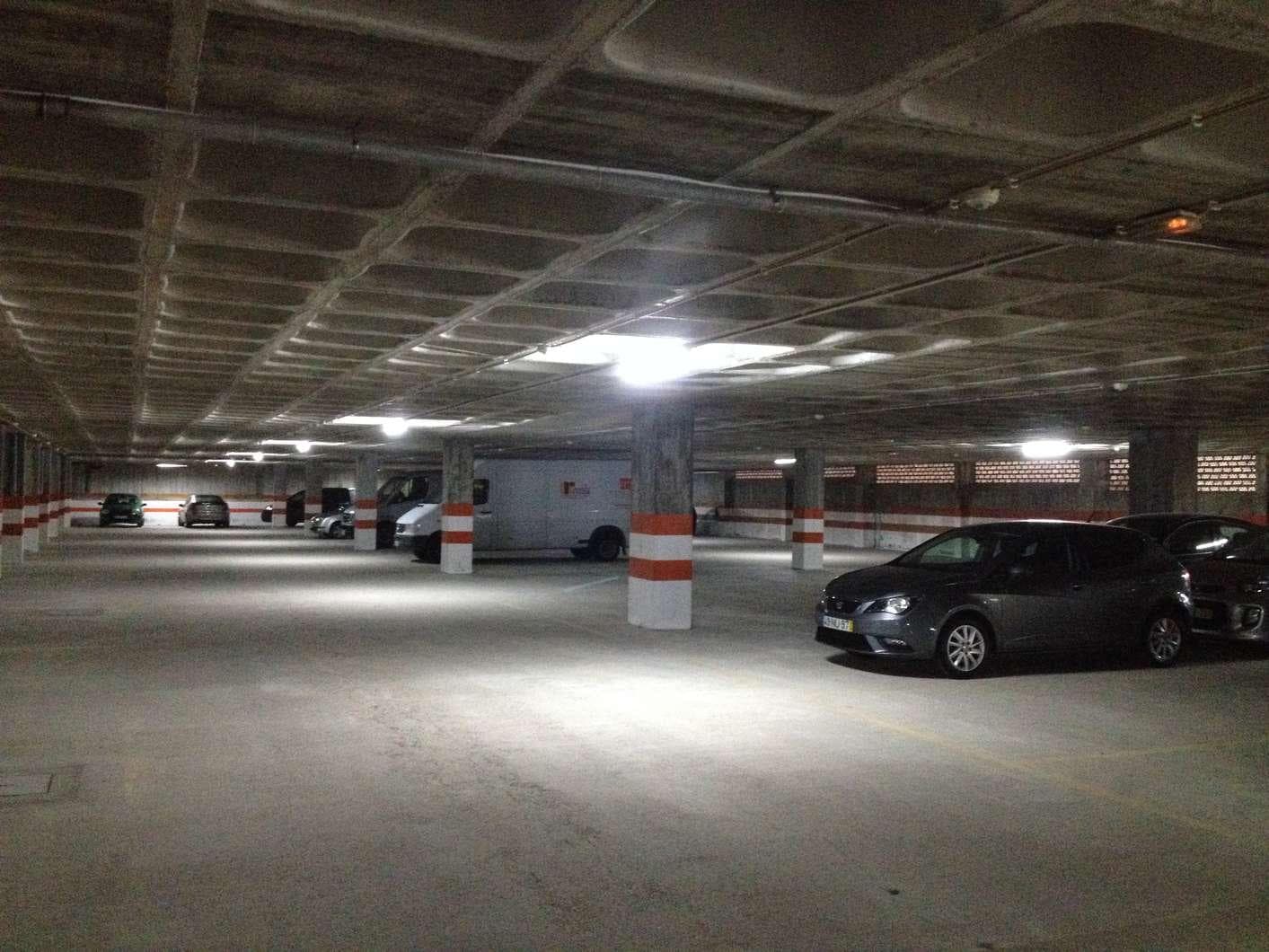 381/1000 de Garagem · Guimarães — imagen 4