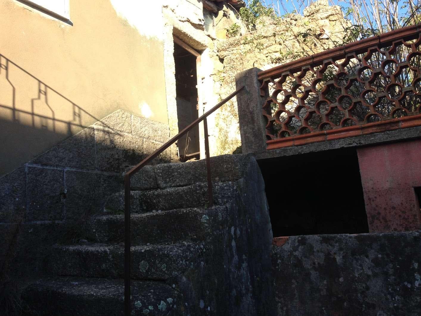 Moradias p/ Recuperação · Santa Comba Dão — imagen 3