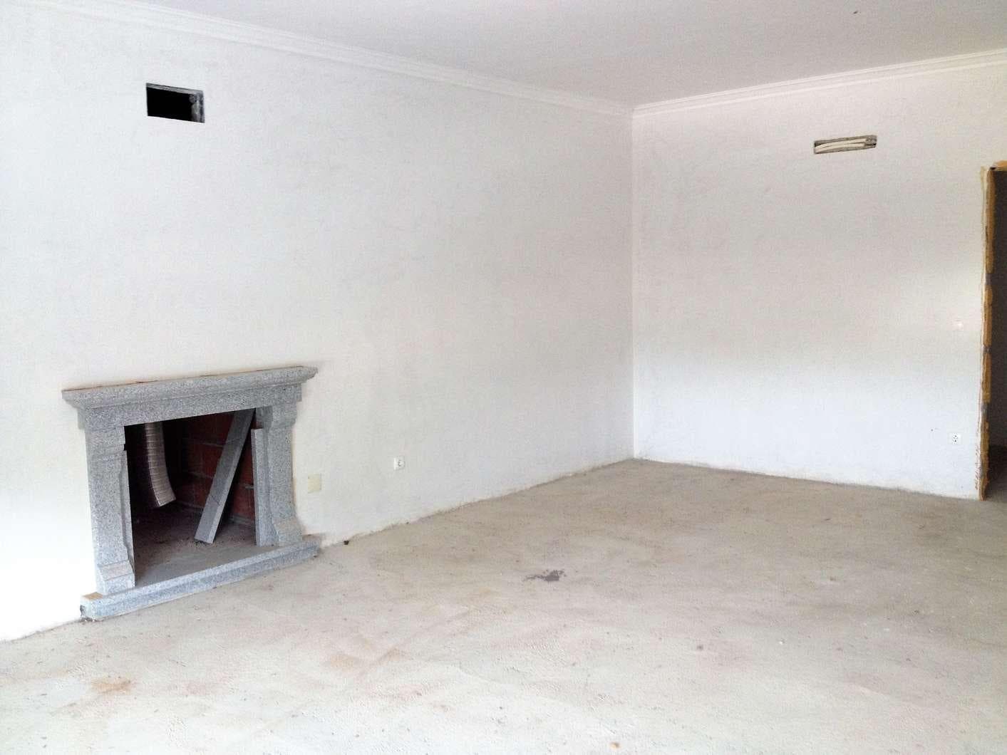 IMOVEL - Prédio Urbano - Fração Autónoma "E" - Habitação com 145,5m2, tipologia T3, no primeiro andar direito ... · Portalegre — imagen 4