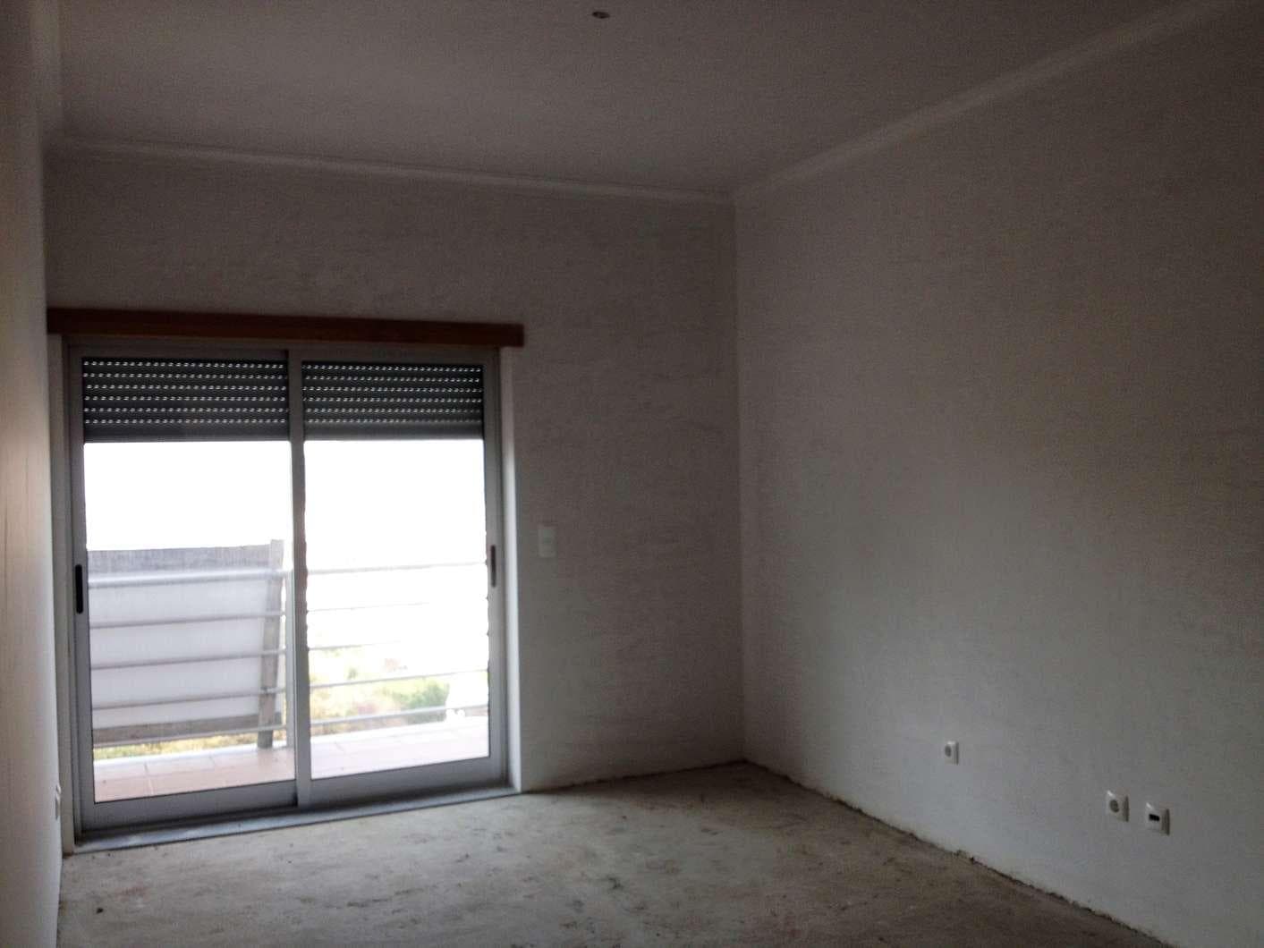 IMOVEL - Prédio Urbano - Fração Autónoma "F" - Habitação com 169,70m2, tipologia T4, no segundo andar esquerd ... · Portalegre — imagen 5