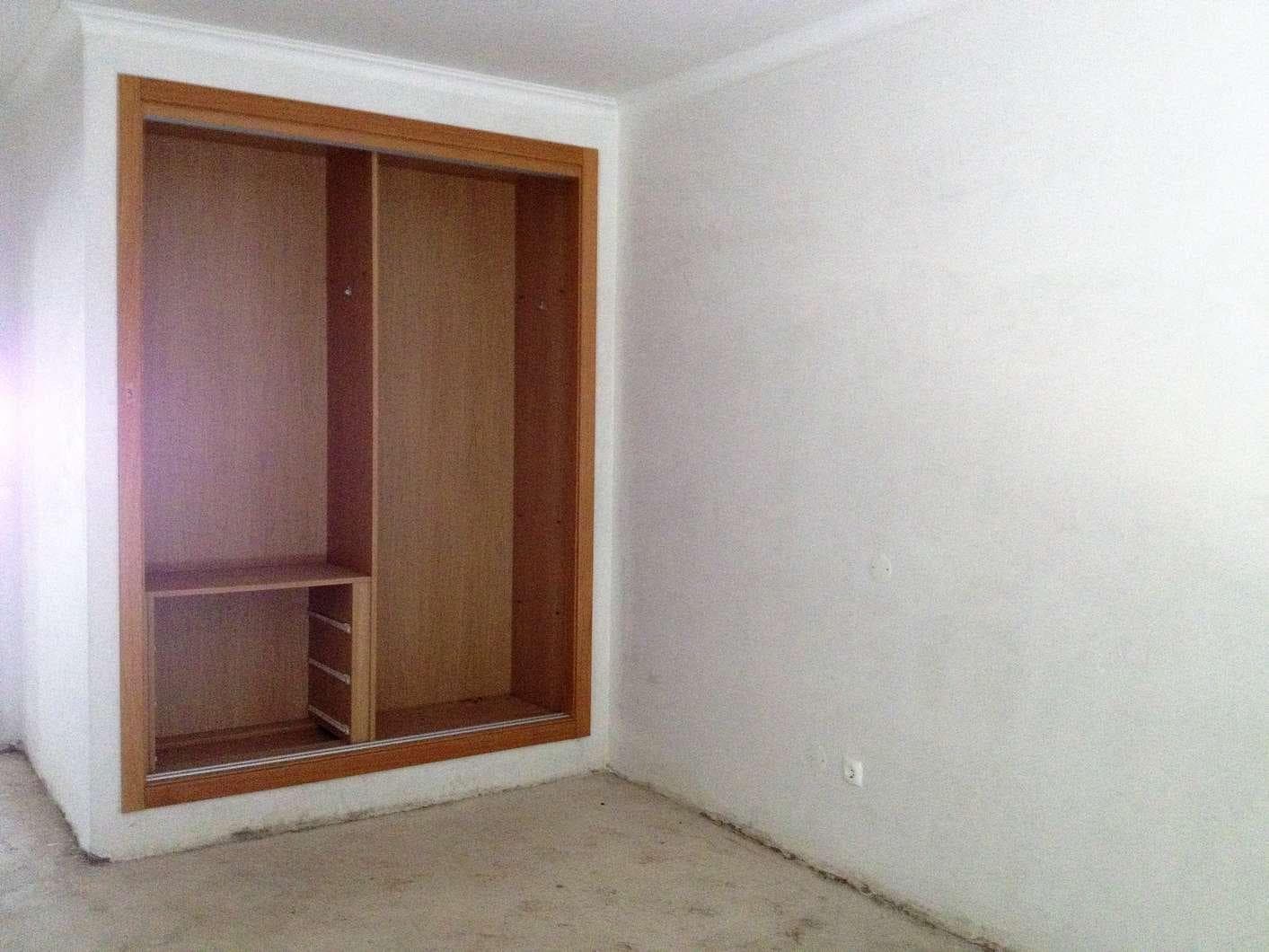 IMOVEL - Prédio Urbano - Fração Autónoma "F" - Habitação com 169,70m2, tipologia T4, no segundo andar esquerd ... · Portalegre — imagen 9