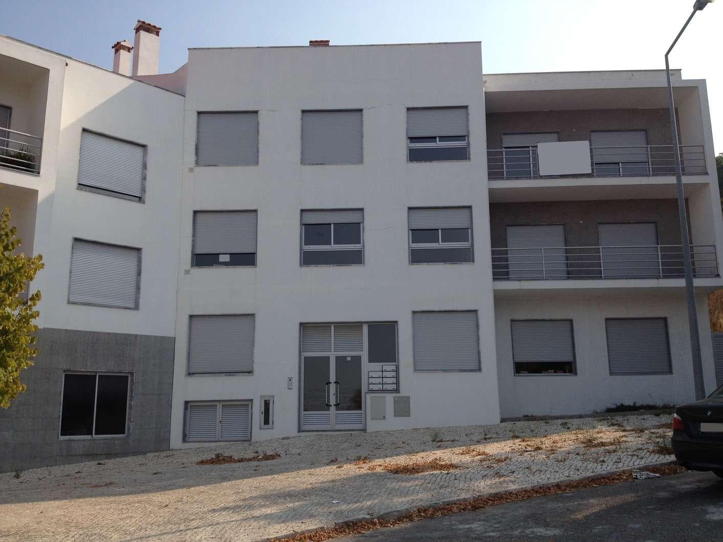 IMOVEL - Prédio Urbano - Fração Autónoma "F" - Habitação com 169,70m2, tipologia T4, no segundo andar esquerd ... · Portalegre — imagen 13