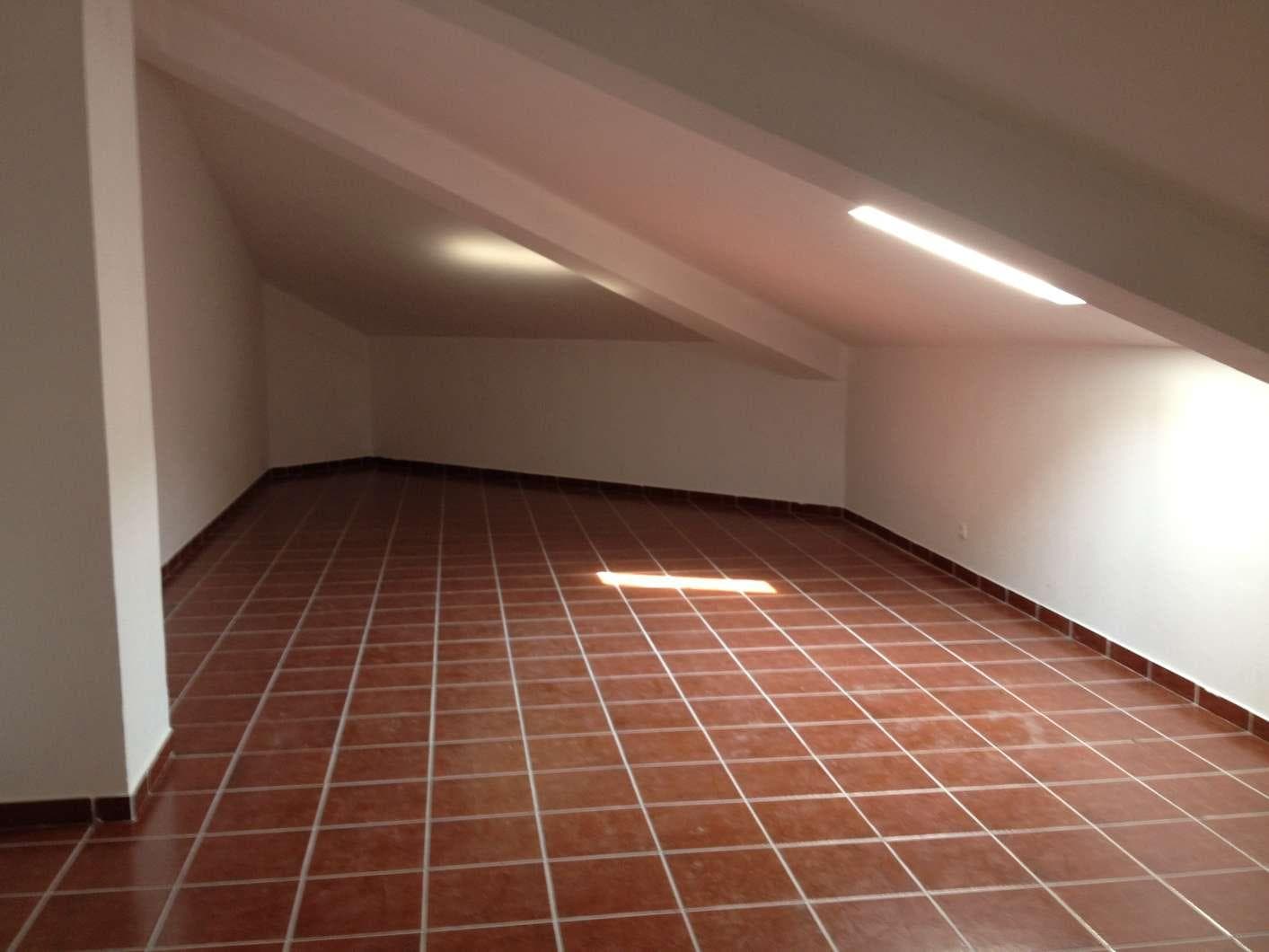 IMOVEL - Prédio Urbano - Fração Autónoma "G" - Habitação com 145,50m2, tipologia T3, no segundo andar direito ... · Portalegre — imagen 4