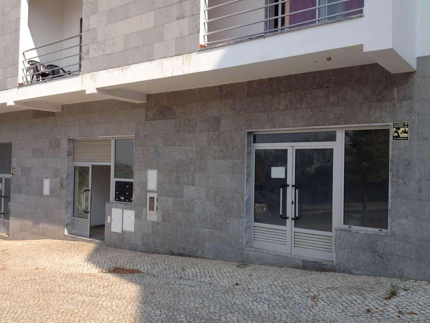 IMOVEL - Prédio Urbano - Fração Autónoma "A" - Habitação com 141m2, tipologia T2+1, no rés-do-chão direito. S ... · Portalegre — imagen 5