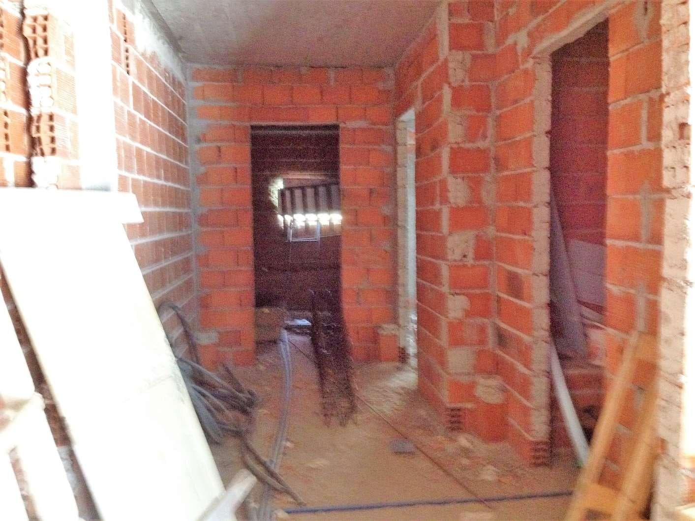 IMOVEL - Prédio Urbano - Fração Autónoma "B" - Habitação com 158,54m2, tipologia T3, no rés-do-chão esquerdo. ... · Portalegre — imagen 3