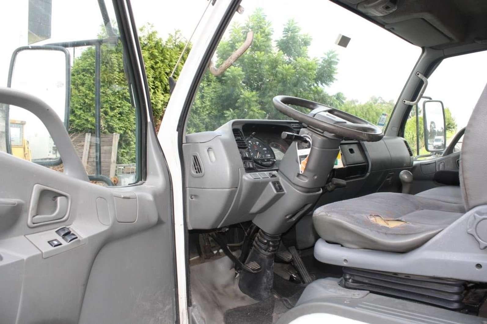 Mitsubishi Canter — imagen 8