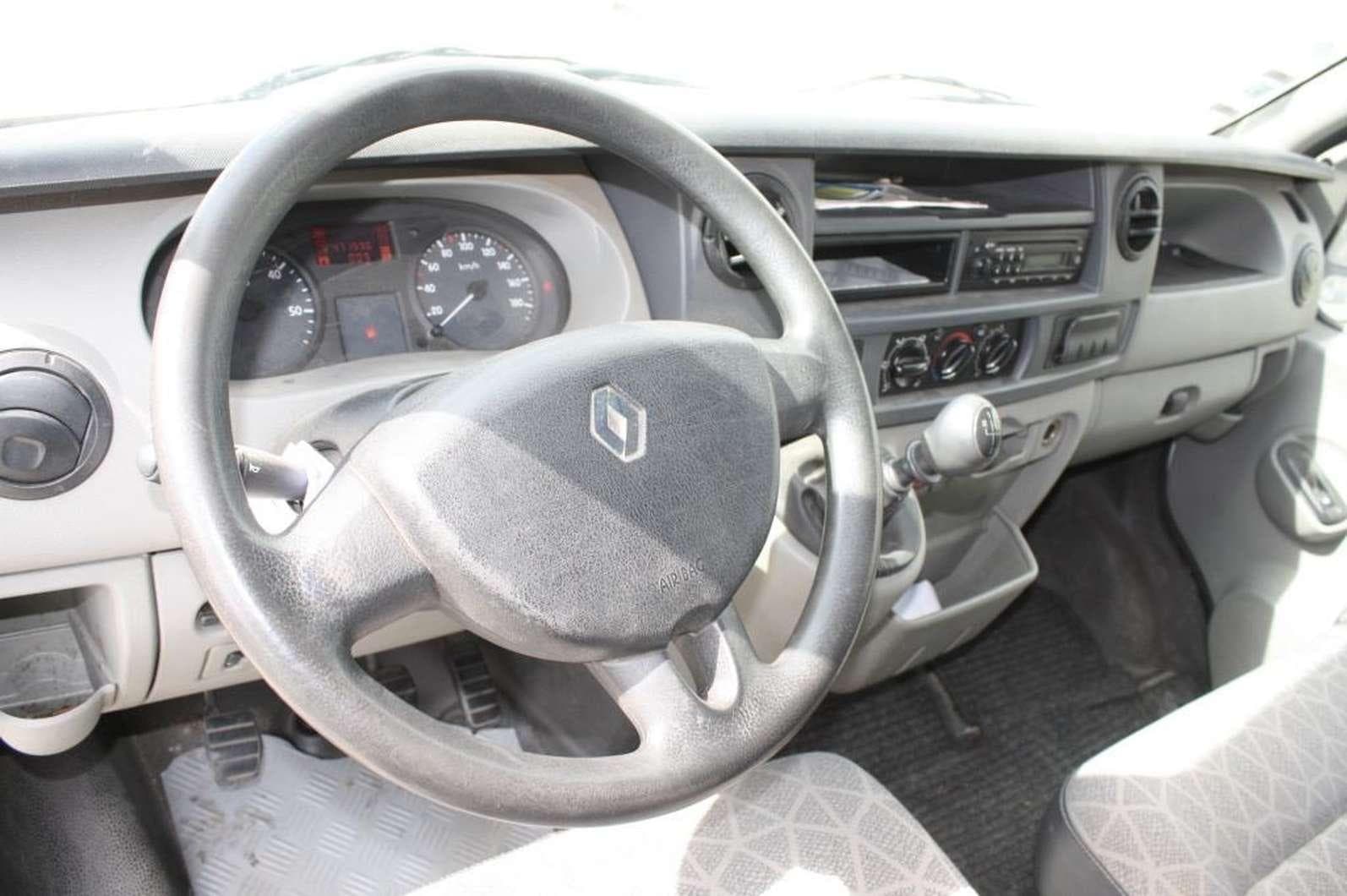RENAULT MASTER Matrícula 47-IA-09 — imagem 7