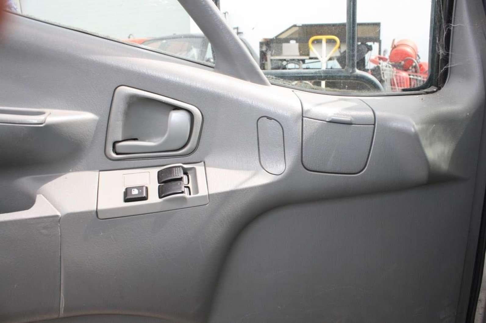 MITSUBISHI CANTER — imagen 7