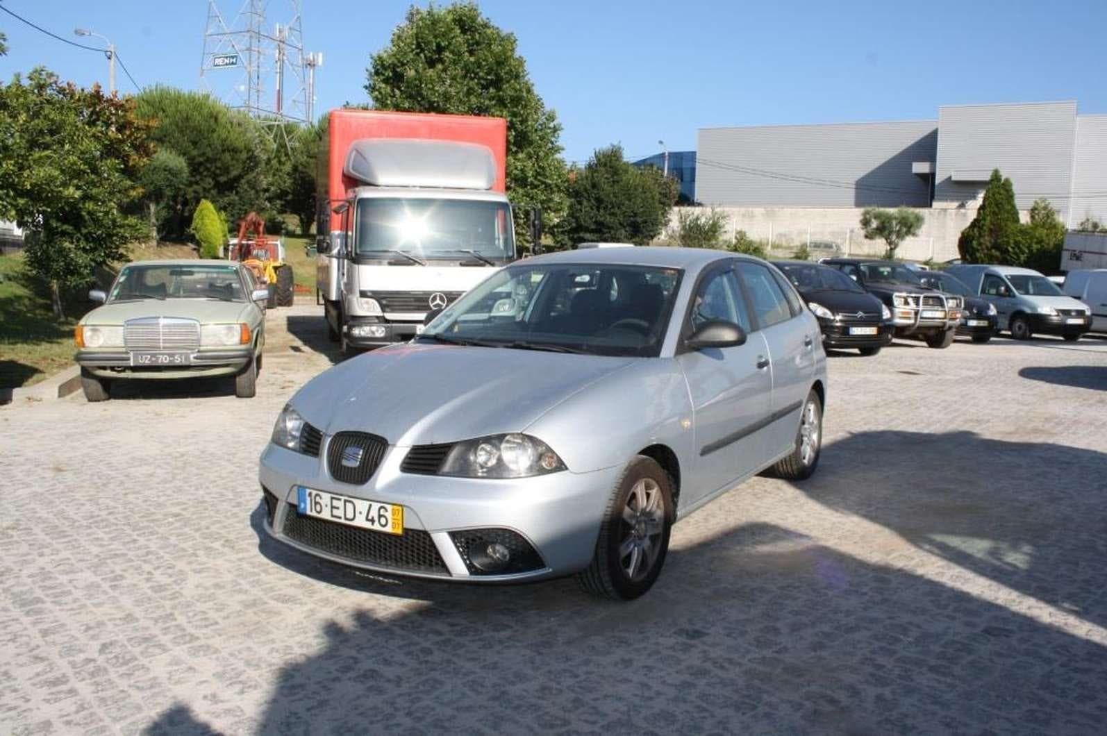 SEAT IBIZA