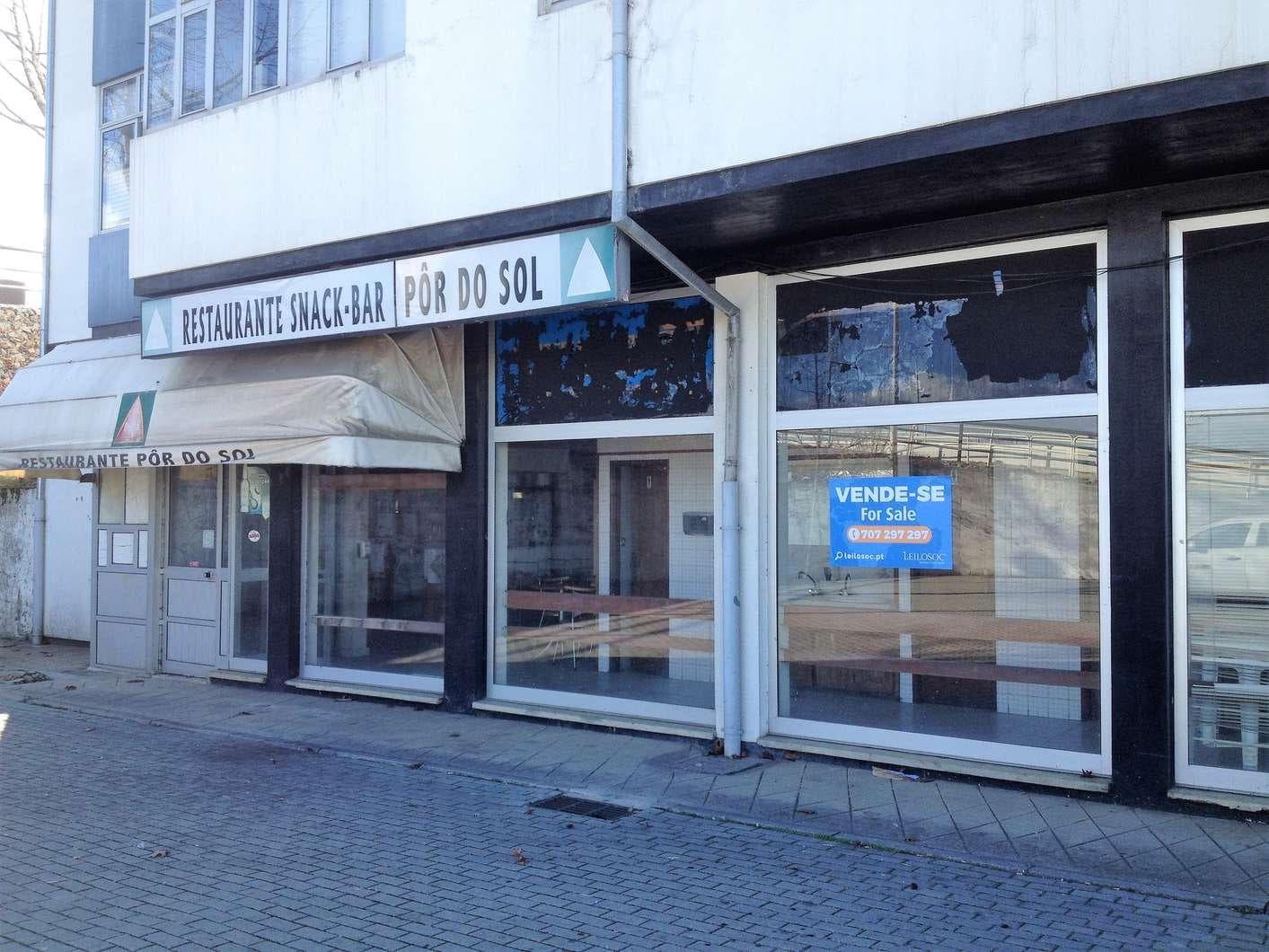 IMOVEL - Prédio Urbano - Fração Autónoma "C" - Loja com 120m2, no rés-do-chão direito do corpo sul, destinada ... — imagen 1
