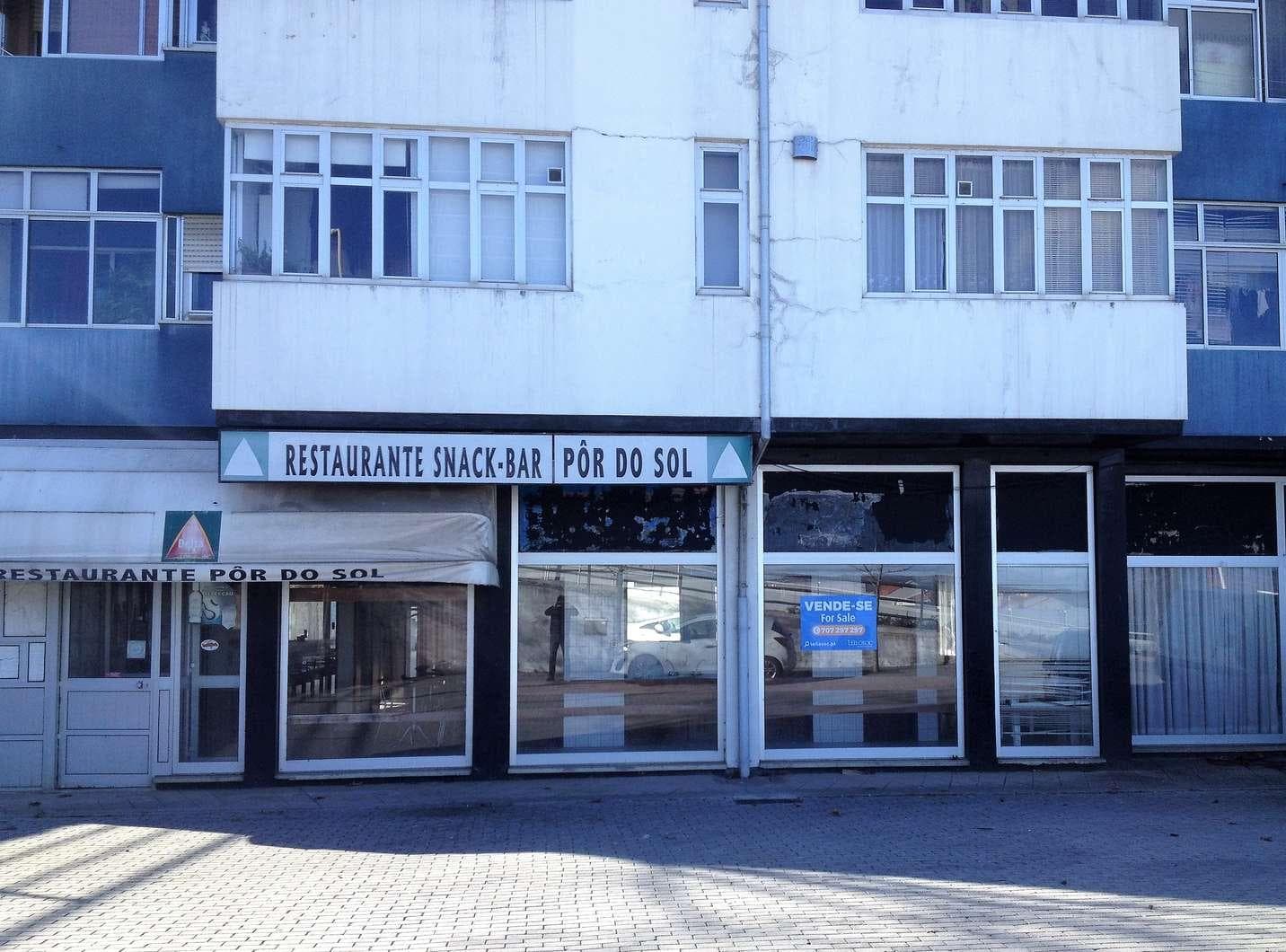 IMOVEL - Prédio Urbano - Fração Autónoma "C" - Loja com 120m2, no rés-do-chão direito do corpo sul, destinada ... — imagen 3
